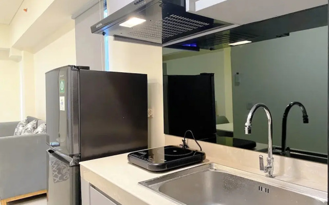 Modern Look 2Br Meikarta Apartment