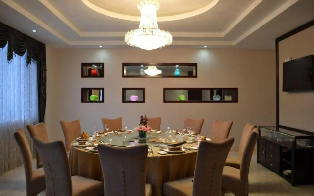 Long You West Lake Hillview International Hotel