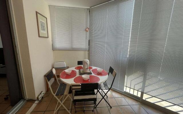 Appartement Le Grau-du-Roi, 1 pièce, 4 personnes - FR-1-250-236