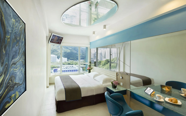 Regal Riverside Hotel