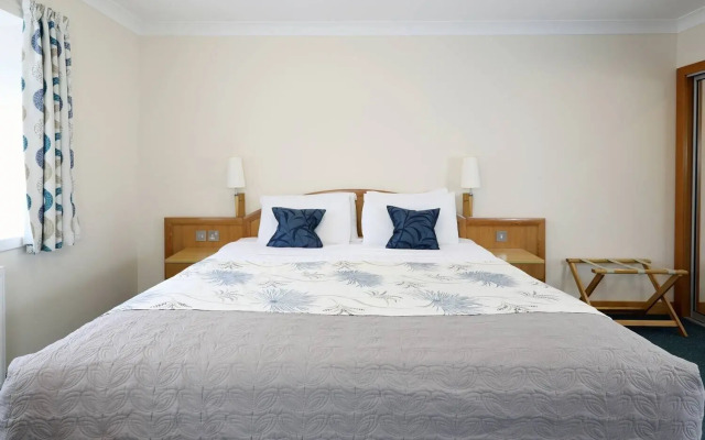 Woodland Bay Hotel