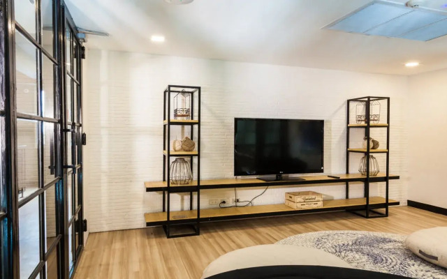 Travel Light Hostel Pattaya