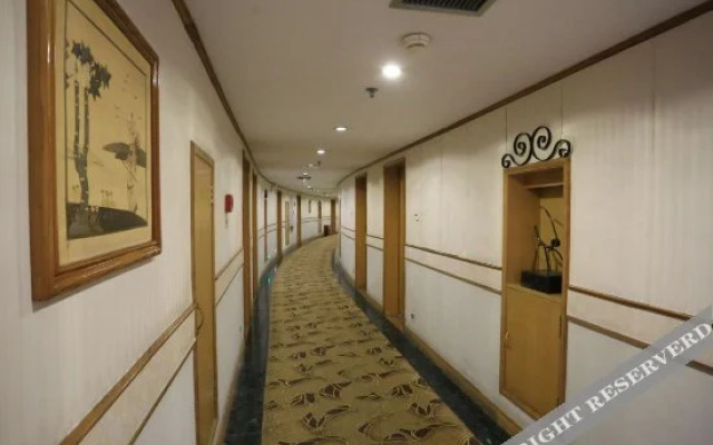Rhinoceros Hotel