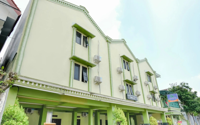 OYO Life 2508 Alba Suites Homestay Syariah