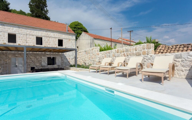 Hedera Estate, Villa Hedera Viii