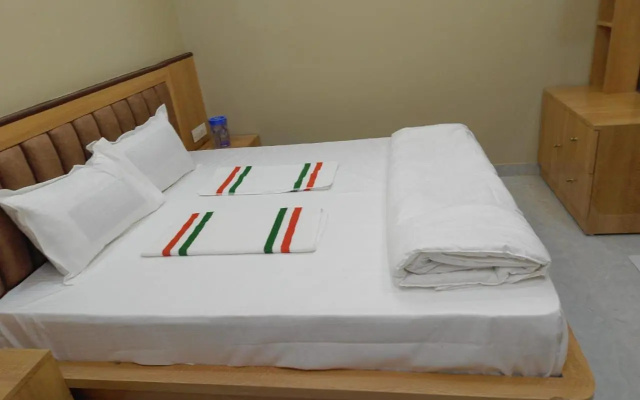 Kingston Palace Hotel – Guest Rooms – Bangalore