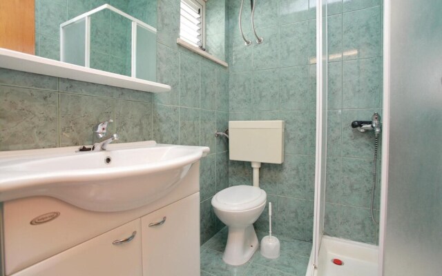 Amazing Apartment in Zrnovo With 3 Bedrooms and Wifi