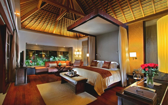 The Royal Santrian Serenity Villas By The Sea