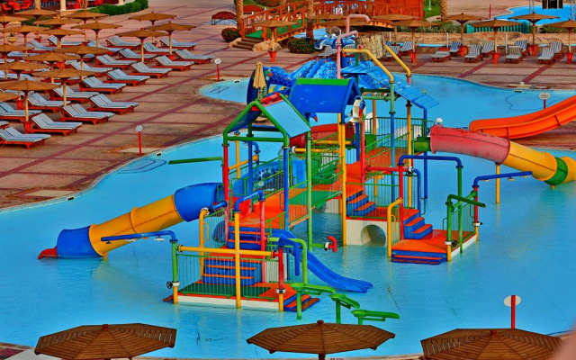 Charmillion Club Aqua Park