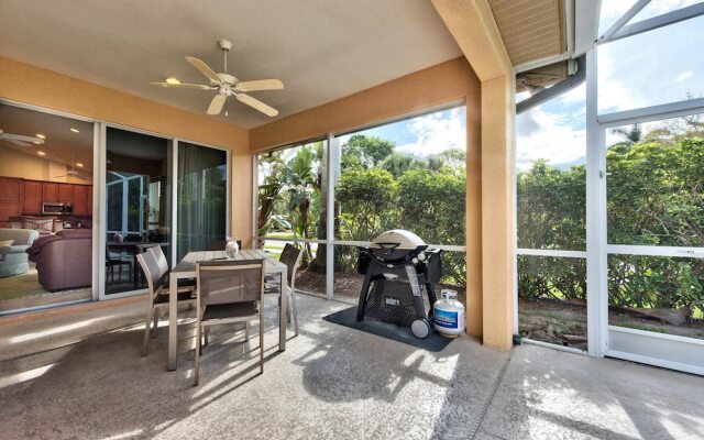 Neapolitan - Newly Renovated 3-BR Luxury Home with Private Pool. Enjoy a Fully Equipped Kitchen and Free Wi-Fi