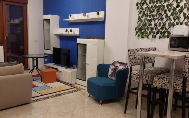Lovely Flat with Balcony and Sea View in Becici
