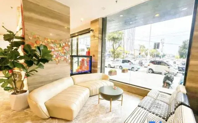 Liuzhou Meixin Hotel (Liunan Wanda RT-Mart Store)