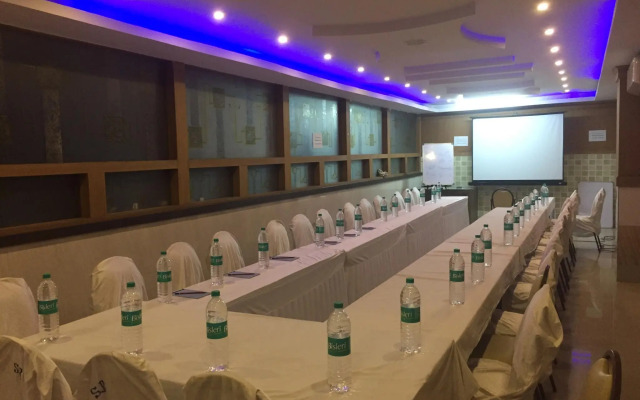 Capital O 1435 Hotel Millennium Plaza