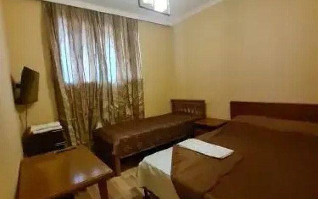 Piano Hotel