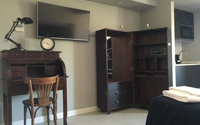 Dalma Old Town Suites