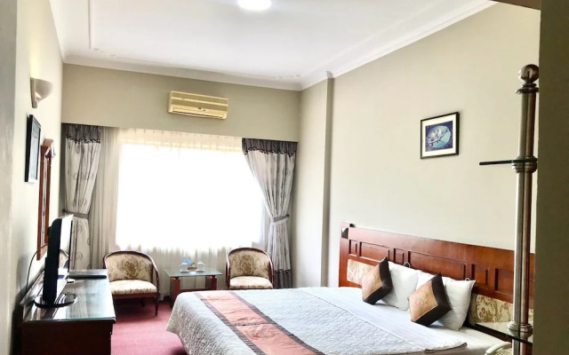 Kim Lien Hotel-7 Dao Duy Anh- Bay Luxury