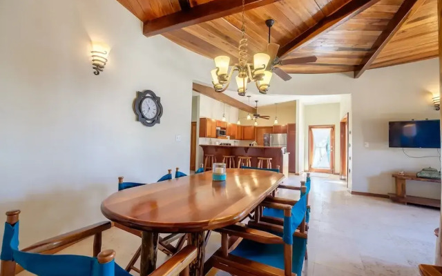 Indigo Belize 4a 3 Bedroom Condo by RedAwning