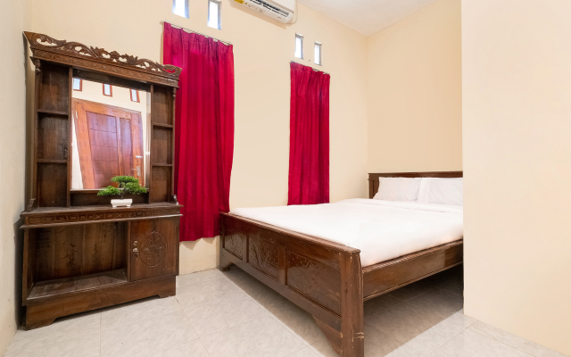 OYO 3076 Lilik Homestay Syariah