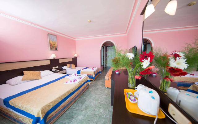First Class Hotel