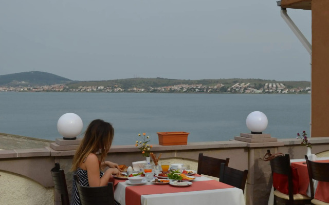 Ayvalik Palas Hotel
