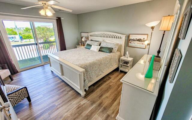 Turtle Cove 223 - C-Notes