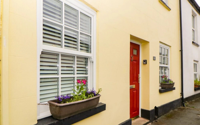 The Yellow House, 13 King Street