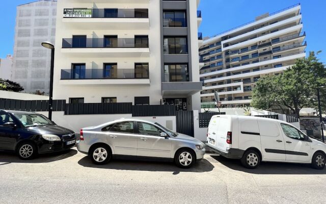 Praia DA Rocha Modern by Homing