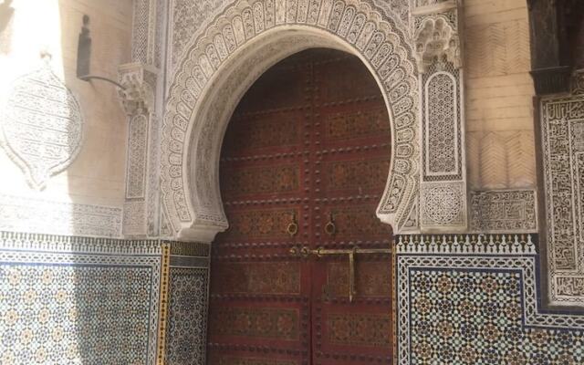 Dar El Karaweiene