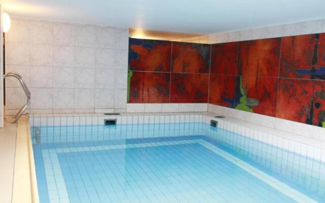 Haus-Meisennest-Wohnung-Meise