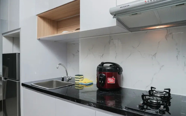 Pleasant 1br Apartment at Puri Orchard