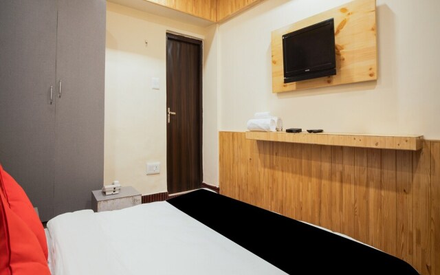 Capital O 13324 Hotel Kosmos Anamika
