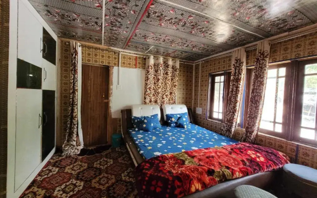 OYO Apple Garden Guest House