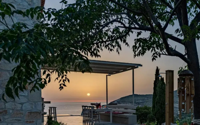 Arca Villa - Enchanting Sunset!