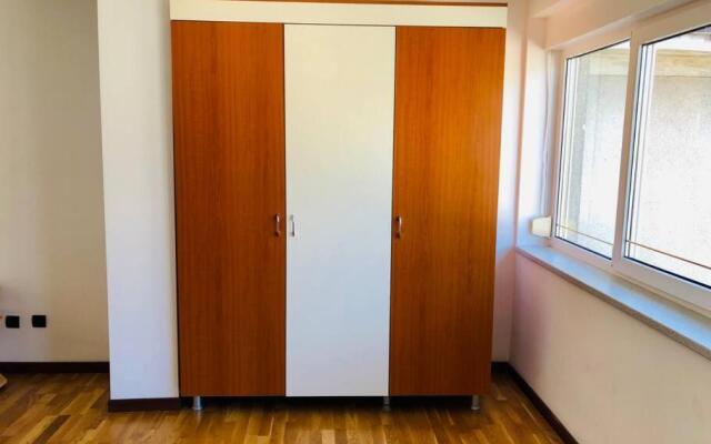 UltraCentral and Very Big apt - 3 BIG ROOMS - GE12