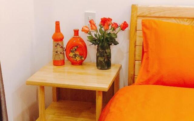 Suri’s Apartment - Suri’s House 2