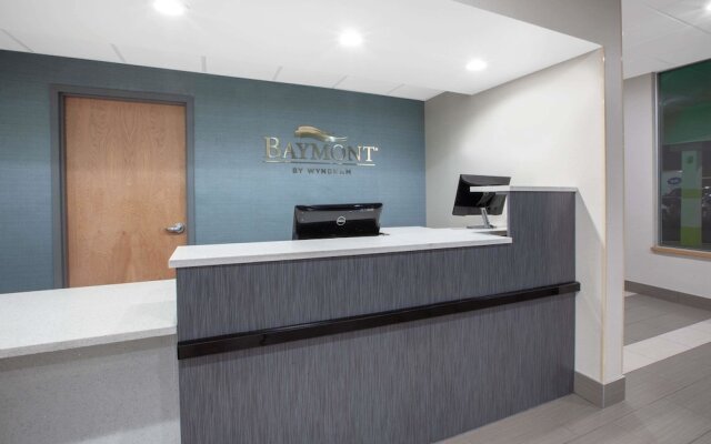 Baymont Inn & Suites Grand Rapids Near Downtown