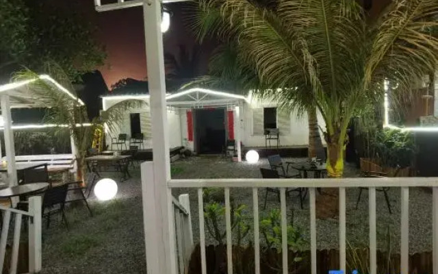 Jane Yiju Seaview B&B