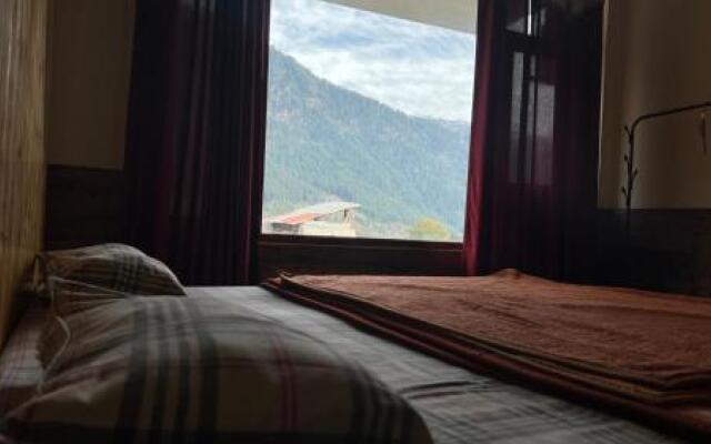 YOLO Backpackers Hostel