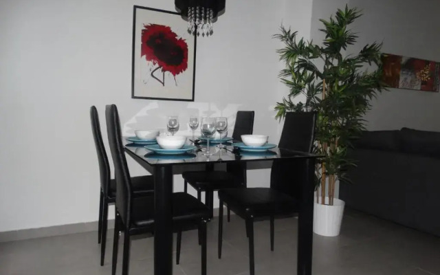 Málaga Apartamentos - Nuño Gómez, 24