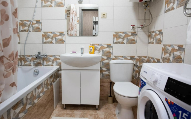 Академіка Корольова 14