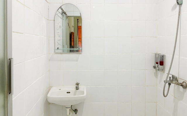 Global Inn Syariah RedPartner near Juanda T1 Airport