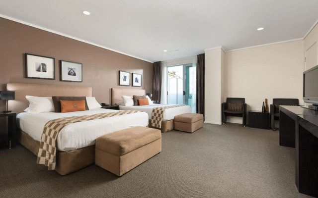 Hotel on Devonport