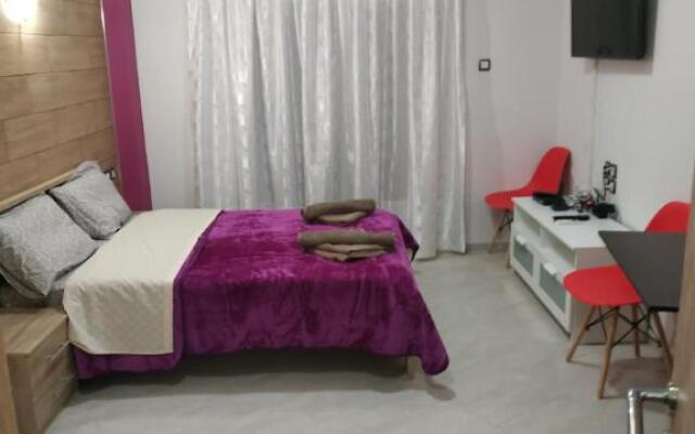 G M 4 ROOMS KENTRO in the heart of the city