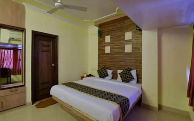 OYO 2289 Hotel Radha Palace