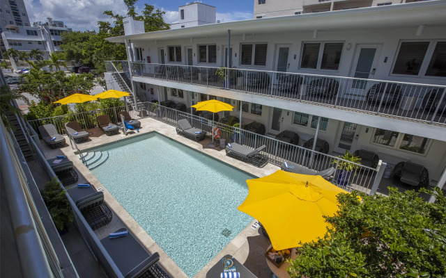 Waterside Hotel and Suites