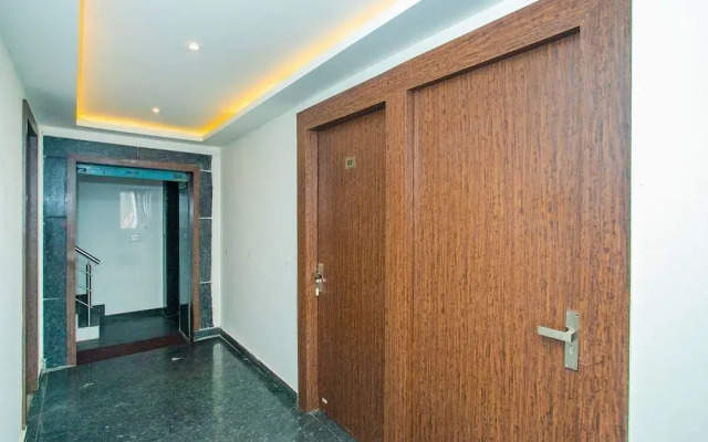 Varcity Golf View By OYO Rooms