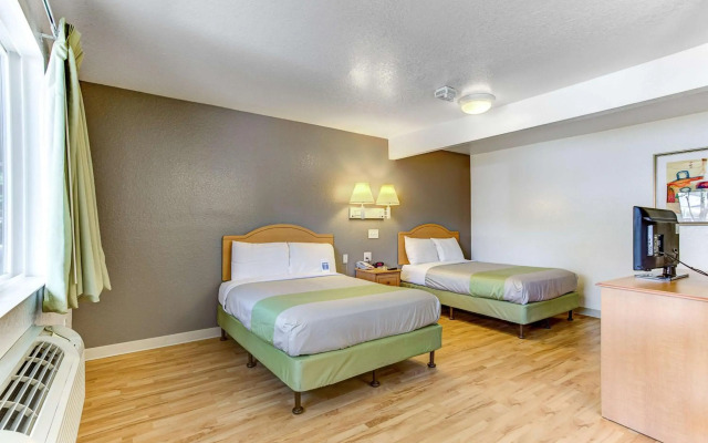 Studio 6 Kissimmee, FL - Orlando
