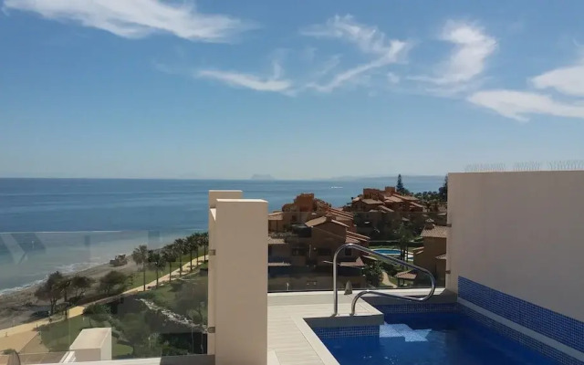 First Line Penthouse With Private Pool