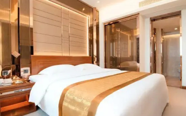 Treasure Hotel