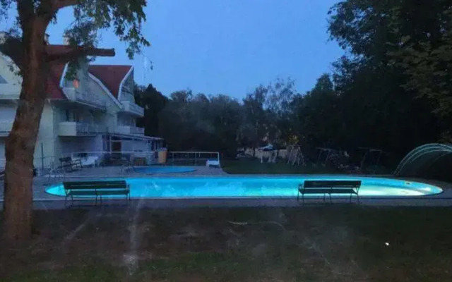 Mira Apartman